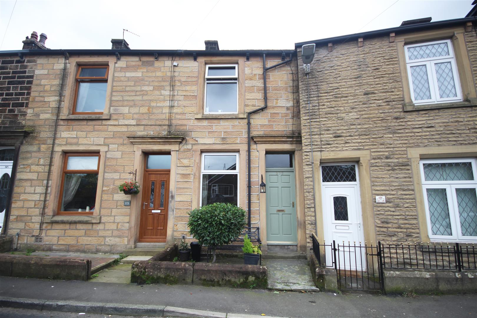 3 bedroom mid terrace house To Let in Fence - Main Image
